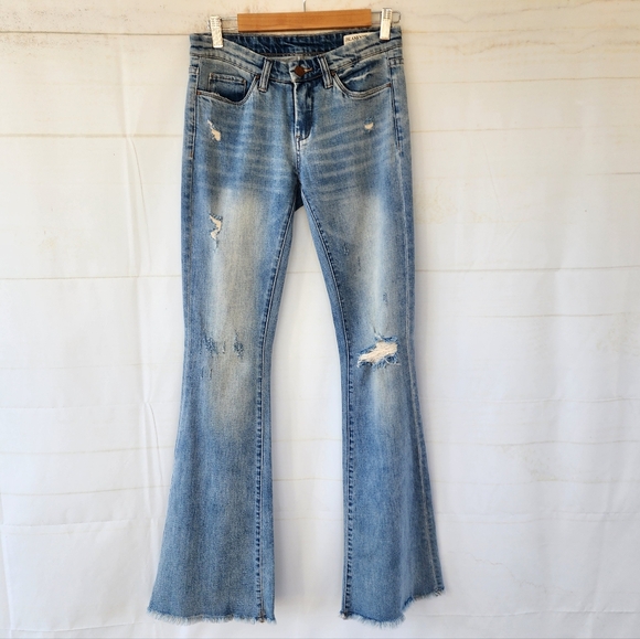 Blanknyc Cosmic Flare Jeans Size 26 - Picture 10 of 10